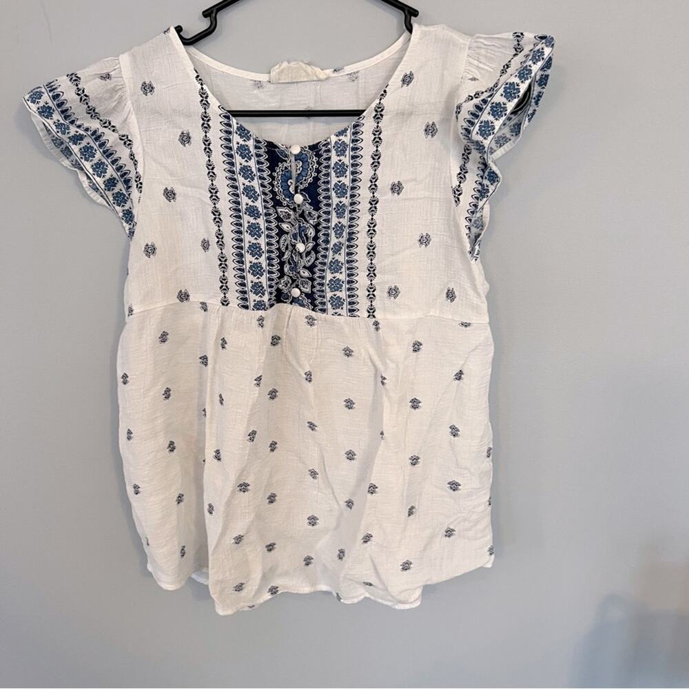 Sweet Wanderer Floral Detail Cap Sleeve Top Women's Size Medium Blue & White